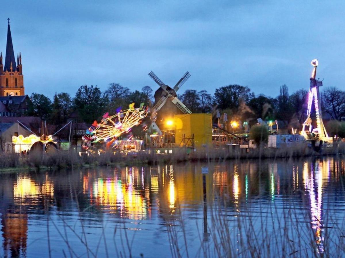 2 Werder (Havel)